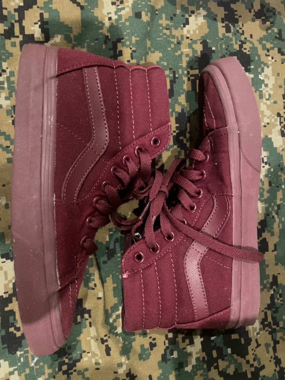 Maroon S8 hi Vans Sz W6.5/M5 (23cm)
